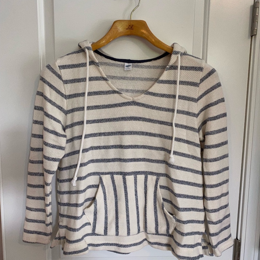 Old Navy pullover Size M